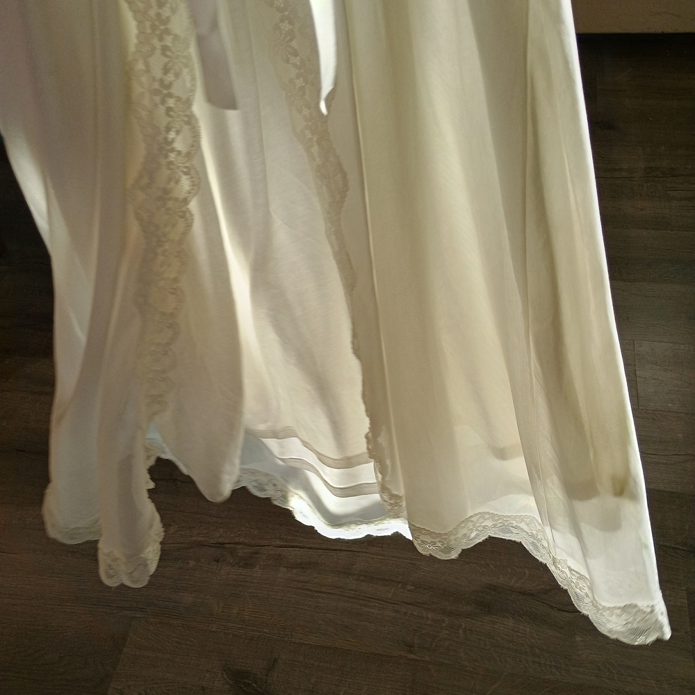 Like new, vintage style, white, double layer nightie, womens intimates, fairy - Picture 13 of 16